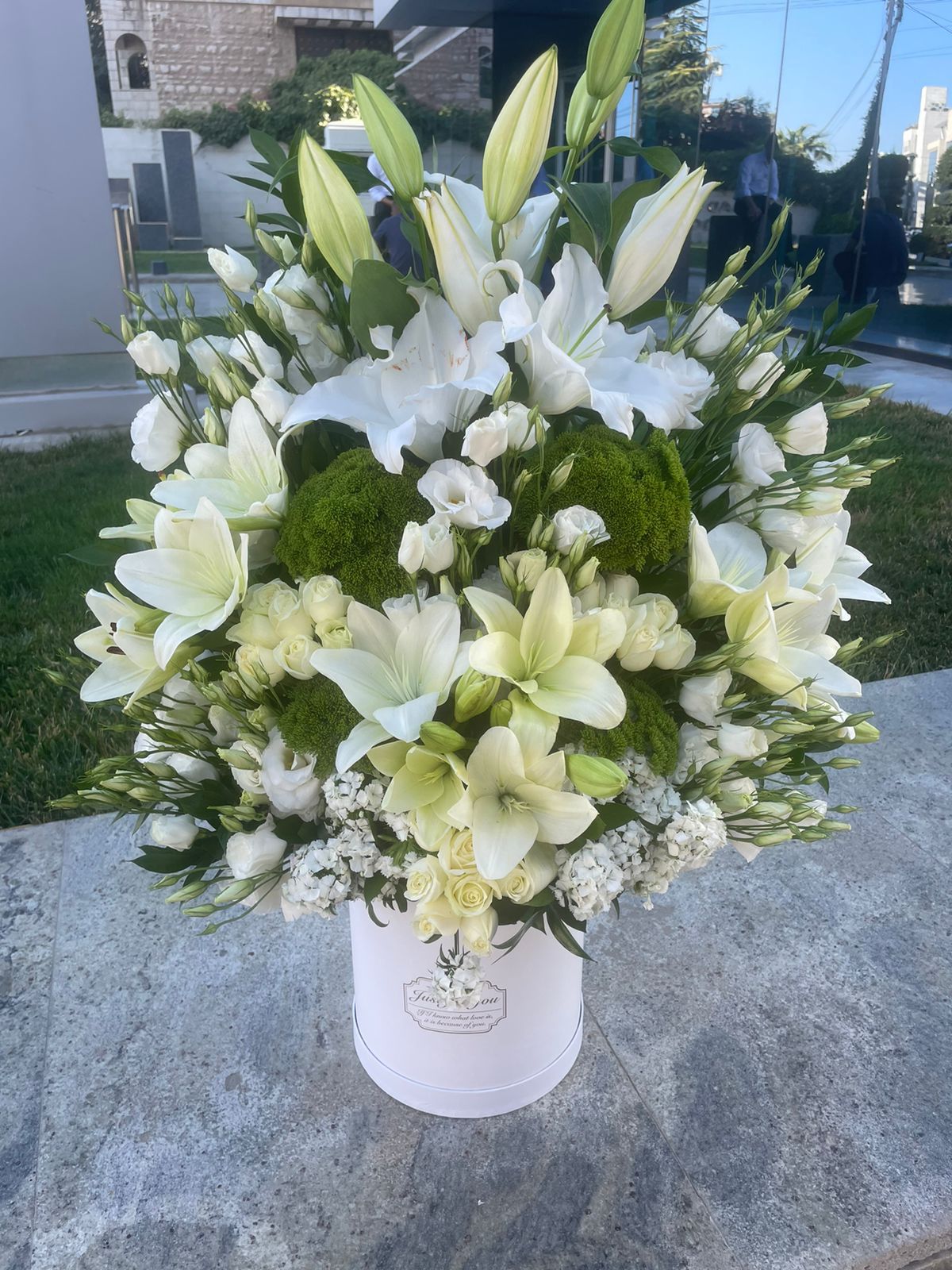 Elegant mixed white flowers box ..